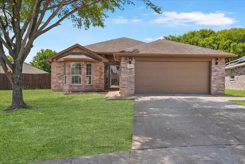 1002 James Donald Ln, Glenn Heights, TX 75154