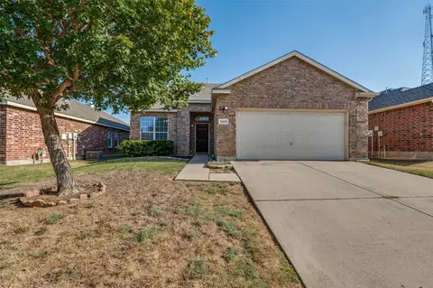 4629 Indian Rock Dr, Fort Worth, TX 76244