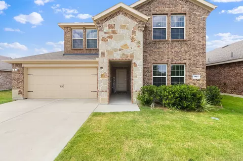 Exterior - 1012 Euston St, Denton, TX 76209 photo 2 of 8