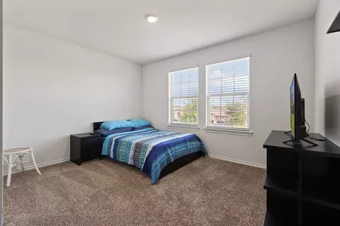 Bedroom - 1012 Euston St, Denton, TX 76209 photo 5 of 5