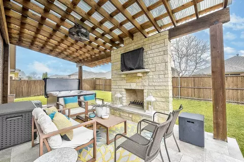 3904 Deer Lake Dr, Mckinney, TX 75071