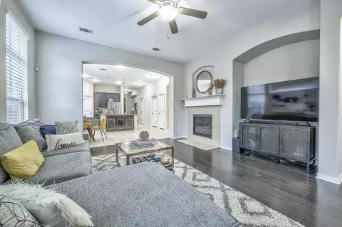 3904 Deer Lake Dr, Mckinney, TX 75071