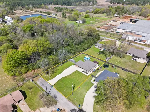 213 Freeman St, Lindale, TX 75771