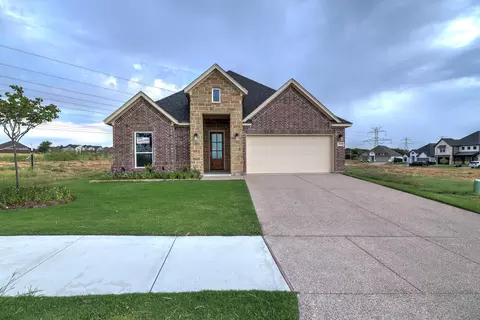 10171 Blue Jay Ln, Benbrook, TX 76126