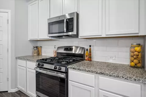 Kitchen - 3304 Macaw Rd, Celina, TX 75009 photo 4 of 4