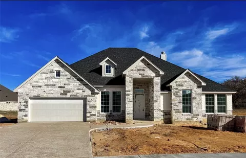 2489 Timber Hills Dr, Burleson, TX 76028