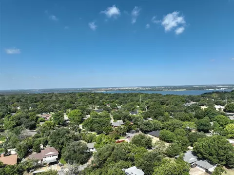 View/Area - 2012 Mountainview Dr, Waco, TX 76710 photo 3 of 7