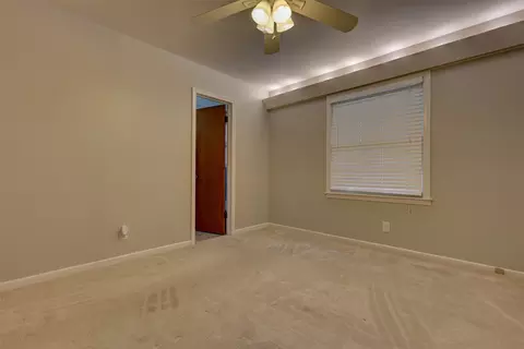 Bedroom - 2012 Mountainview Dr, Waco, TX 76710 photo 4 of 6