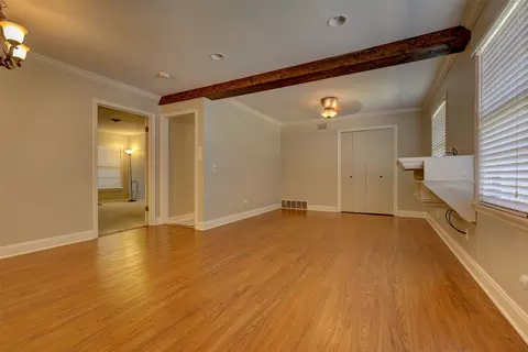 Living - 2012 Mountainview Dr, Waco, TX 76710 photo 2 of 5