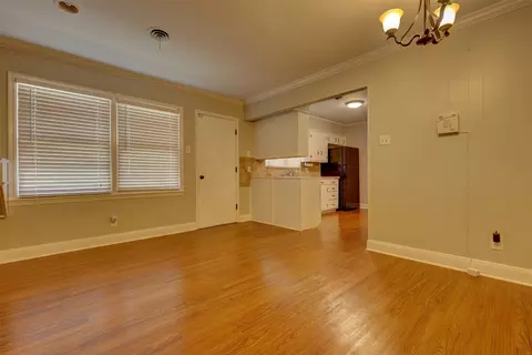 Living - 2012 Mountainview Dr, Waco, TX 76710 photo 4 of 5