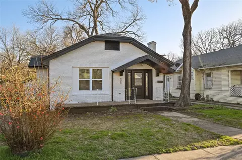 820 W College St, Sherman, TX 75092