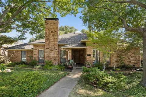 9918 Chimney Hill Ln, Dallas, TX 75243