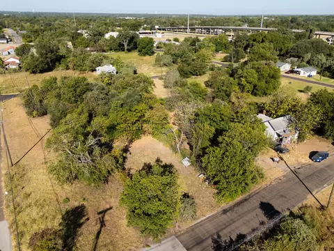 604 Johnson St, Waco, TX 76705 photo 12