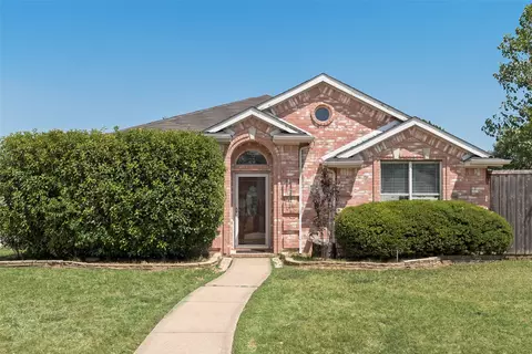 8806 Oakwood Ln, Frisco, TX 75035