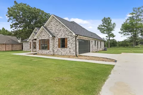 13914 Cedar Hill Ln, Tyler, TX 75704