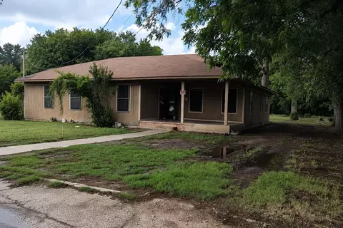 308 E Patterson St, Eastland, TX 76448