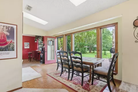 Dining - 6146 County Road 334, Tyler, TX 75708 photo 1 of 2