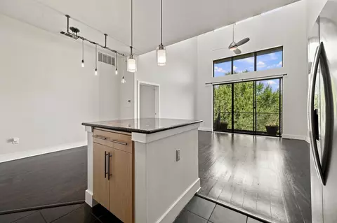 4605 Cedar Springs Rd #305, Dallas, TX 75219