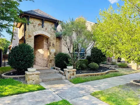 1041 Lone Ivory Trl, Arlington, TX 76005
