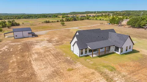 View/Area - 8140 Lavender Rd, Springtown, TX 76082 photo 1 of 4