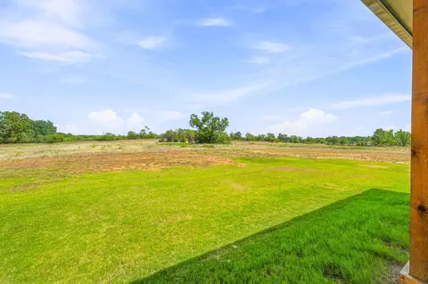 Exterior - 8140 Lavender Rd, Springtown, TX 76082 photo 7 of 9