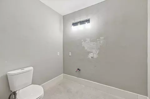 Bath - 8140 Lavender Rd, Springtown, TX 76082 photo 5 of 5