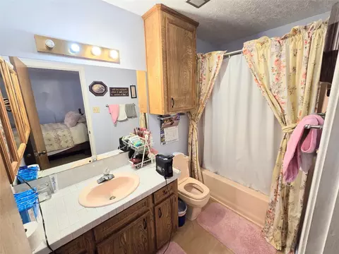 Bath - 178 Coral Gables, Trinity, TX 75862 photo 1 of 3