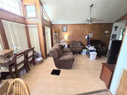 Living - 178 Coral Gables, Trinity, TX 75862 photo 1 of 3