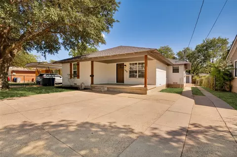 3838 Dutton Dr, Dallas, TX 75211
