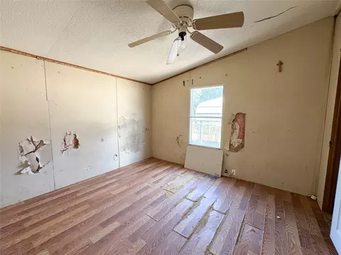 Bedroom - 105 N Avenue L, Haskell, TX 79521 photo 3 of 3