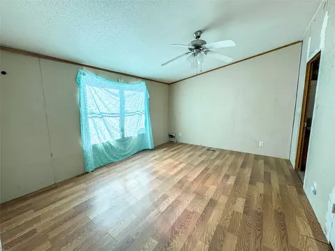 Bedroom - 105 N Avenue L, Haskell, TX 79521 photo 1 of 3