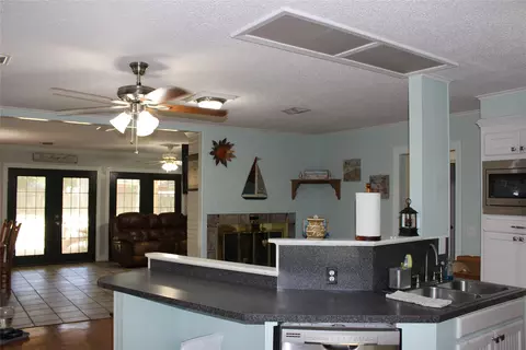 Kitchen - 707 Browning Dr, Springhill, LA 71075 photo 1 of 3