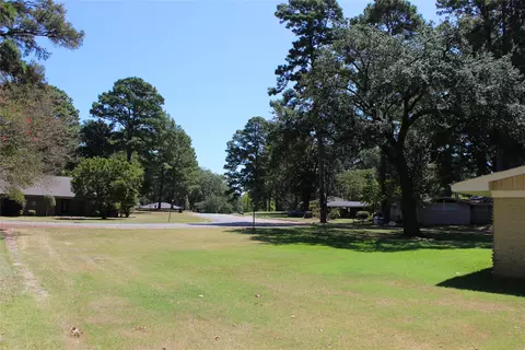 Exterior - 707 Browning Dr, Springhill, LA 71075 photo 5 of 17
