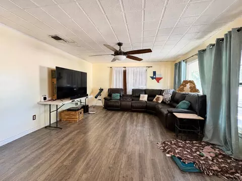 Living - 1 Avenue K E, Haskell, TX 79521 photo 1 of 3
