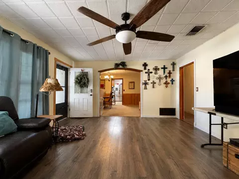 Living - 1 Avenue K E, Haskell, TX 79521 photo 3 of 3