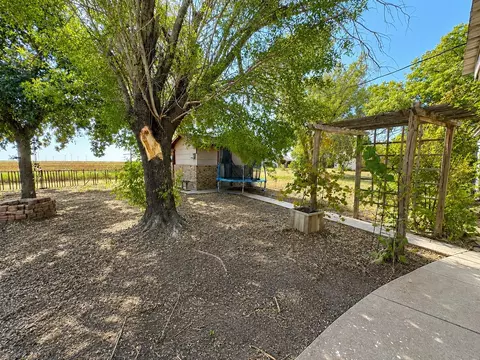 Exterior - 1 Avenue K E, Haskell, TX 79521 photo 6 of 12