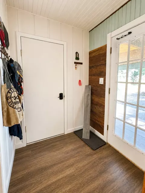Entry Way - 1 Avenue K E, Haskell, TX 79521 photo 2 of 3