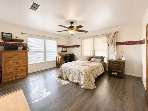 Bedroom - 1 Avenue K E, Haskell, TX 79521 photo 4 of 5