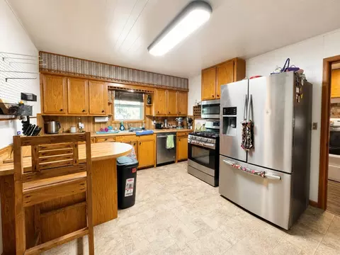 Kitchen - 1 Avenue K E, Haskell, TX 79521 photo 1 of 2
