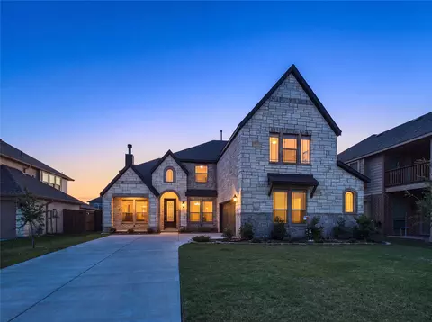 309 Pineview Ln, Ponder, TX 76259