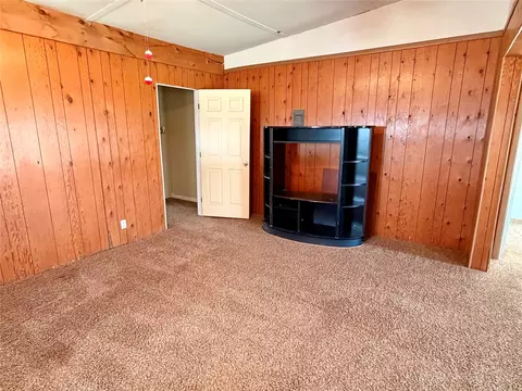 Living - 1375 Vedas Camp Rd, Haskell, TX 79521 photo 2 of 3
