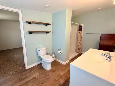Bath - 1375 Vedas Camp Rd, Haskell, TX 79521 photo 1 of 1