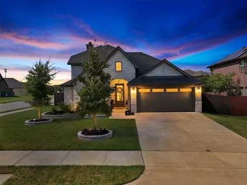 251 Bear Trl, Waxahachie, TX 75165