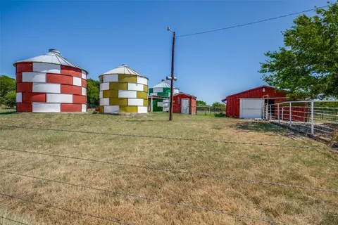 117 County Road 2646, Decatur, TX 76234