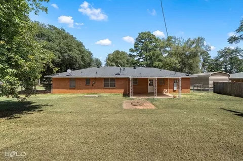 Exterior - 911 Nella St, Minden, LA 71055 photo 7 of 11