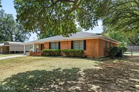 Exterior - 911 Nella St, Minden, LA 71055 photo 2 of 11