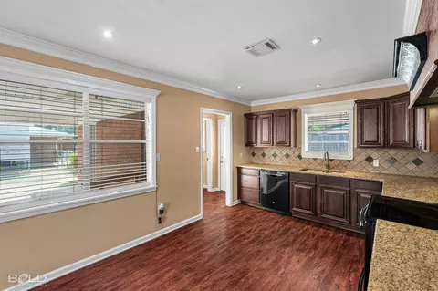 Kitchen - 911 Nella St, Minden, LA 71055 photo 4 of 6
