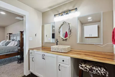 Bath - 4540 Fm 2450, Krum, TX 76249 photo 3 of 4