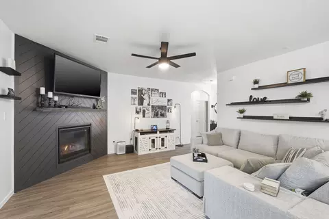10233 Long Branch Dr, Mckinney, TX 75071