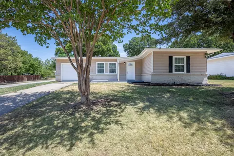 601 Biggs Ter, Arlington, TX 76010